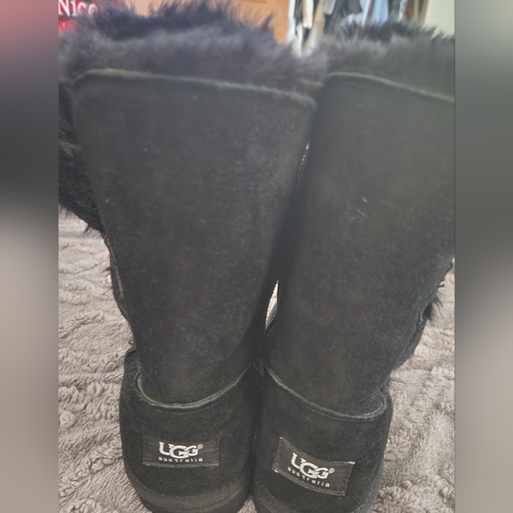 UGG Classic Womens BOOTS - Picture 6 of 9